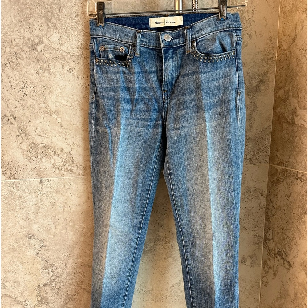 Embelished front pockets by the GAP